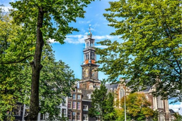 2020年荷兰留学一个月需要准备多少钱？